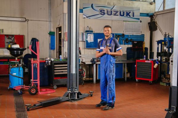 Lehrling Tanoh Levi Djuhadji